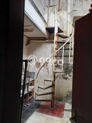 Siap Huni Hunian Elit 9 Kamar di Lengkong Dekat ke Mana Saja Siap Huni Hunian Elit 9 Kamar di Lengkong Dekat ke Mana Saja