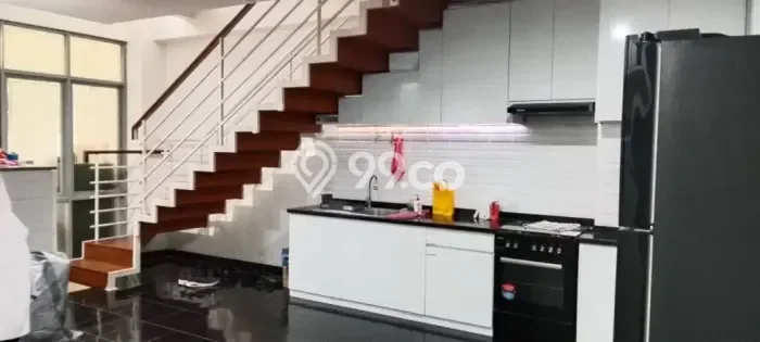 Disewakan! Rumah 4 Kamar Tidur &
4 Kamar Mandi di Pondok Indah, Jakarta Selatan Disewakan! Rumah 4 Kamar Tidur &
4 Kamar Mandi di Pondok Indah, Jakarta Selatan
