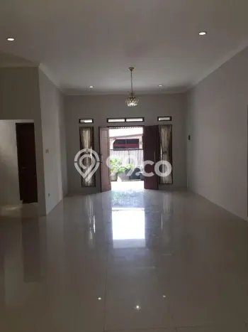 Rumah Kontrakan Jakarta Selatan LT 191m2 LB 230m2 Kawasan Pejaten Rumah Kontrakan Jakarta Selatan LT 191m2 LB 230m2 Kawasan Pejaten