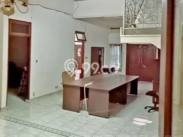 Lokasi terbaik! Rumah siap huni disewakan di Kebayoran Baru LB 250m2 Lokasi terbaik! Rumah siap huni disewakan di Kebayoran Baru LB 250m2