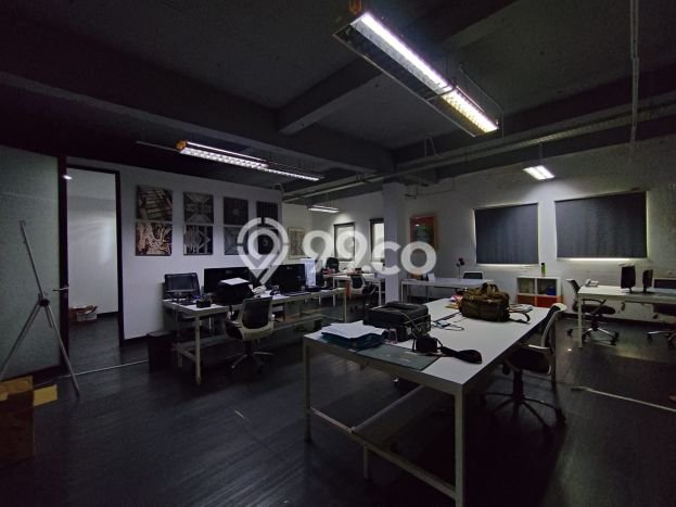 Unit Ruko Dijual di Kebon Jeruk Jakarta Barat Luas Bangunan 600m2 Unit Ruko Dijual di Kebon Jeruk Jakarta Barat Luas Bangunan 600m2