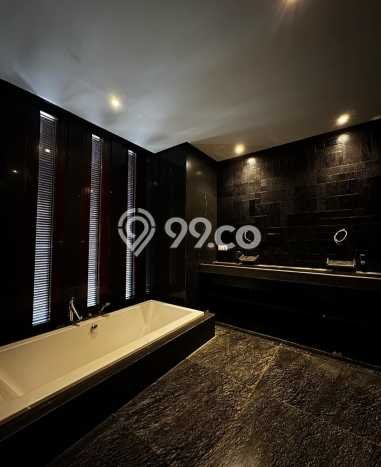 For Sale! Premium House LT 408m2 Desain Elegan di Pondok Indah For Sale! Premium House LT 408m2 Desain Elegan di Pondok Indah