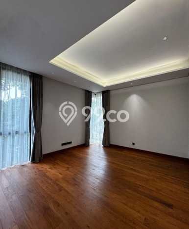 Hunian Elit LB 523m2 Siap Huni Desain Elegan di Kemang, Jakarta Selatan Hunian Elit LB 523m2 Siap Huni Desain Elegan di Kemang, Jakarta Selatan