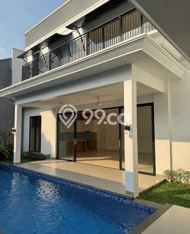 Rumah Eksklusif Dijual LT 373m2 di Cilandak, Jakarta Selatan Rumah Eksklusif Dijual LT 373m2 di Cilandak, Jakarta Selatan