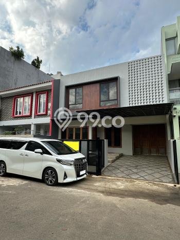 Dijual Rumah Premium dengan Fasilitas Sekitar Komplit di Kebon Jeruk, Jakarta Barat Dijual Rumah Premium dengan Fasilitas Sekitar Komplit di Kebon Jeruk, Jakarta Barat
