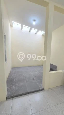 Rumah area Kebomas, Akses ke Stasiun, 2 KT, LT 72m2m² LB 36m2m² Rumah area Kebomas, Akses ke Stasiun, 2 KT, LT 72m2m² LB 36m2m²