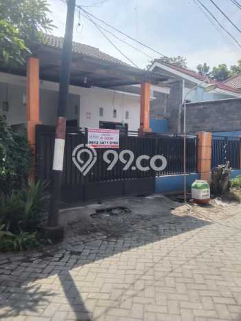 Rumah di Kebomas, 1 KM, Akses Mudah Pusat Kota, LT 120m2m² LB 120m2m² Rumah di Kebomas, 1 KM, Akses Mudah Pusat Kota, LT 120m2m² LB 120m2m²