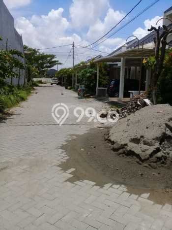DREAM HOME! Rumah di Kebomas, 2 KT, Bebas Macet, LT 84m2m² Bangunan 60m2m² DREAM HOME! Rumah di Kebomas, 2 KT, Bebas Macet, LT 84m2m² Bangunan 60m2m²