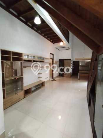Disewakan! Rumah 3 Kamar Tidur &
1 Kamar Mandi di Gatot Subroto, Denpasar Disewakan! Rumah 3 Kamar Tidur &
1 Kamar Mandi di Gatot Subroto, Denpasar
