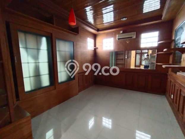 Disewakan! Rumah 3 Kamar Tidur &
1 Kamar Mandi di Gatot Subroto, Denpasar Disewakan! Rumah 3 Kamar Tidur &
1 Kamar Mandi di Gatot Subroto, Denpasar