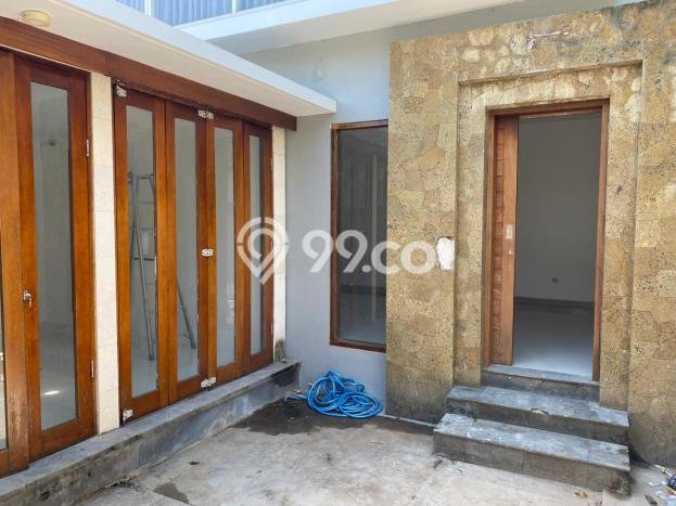 Disewakan! Rumah 2 Kamar Tidur &
2 Kamar Mandi di Renon, Denpasar Disewakan! Rumah 2 Kamar Tidur &
2 Kamar Mandi di Renon, Denpasar