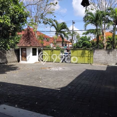 Gudang Lokasi Bisnis Kawasan Gatot Subroto, Luas 456m², Akses Utama Gudang Lokasi Bisnis Kawasan Gatot Subroto, Luas 456m², Akses Utama