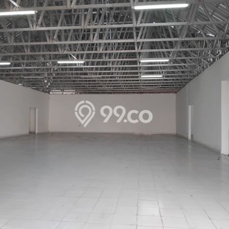 Gudang Lokasi Bisnis Kawasan Gatot Subroto, Luas 456m², Akses Utama Gudang Lokasi Bisnis Kawasan Gatot Subroto, Luas 456m², Akses Utama