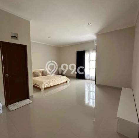 Disewakan! Rumah 3 Kamar Tidur &
3 Kamar Mandi di Ubung, Denpasar Disewakan! Rumah 3 Kamar Tidur &
3 Kamar Mandi di Ubung, Denpasar
