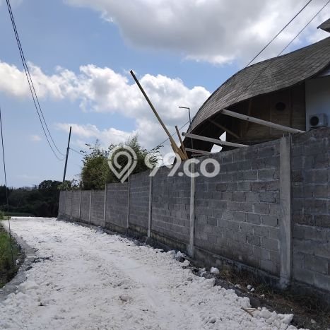 Dijual Tanah Lokasi Strategis Kawasan , Luas 300m2m², Akses Badung, Badung Dijual Tanah Lokasi Strategis Kawasan , Luas 300m2m², Akses Badung, Badung