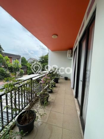 Ready to Use! Luxury House LT 200m2 Desain Elegan di BSD Kencana Loka Ready to Use! Luxury House LT 200m2 Desain Elegan di BSD Kencana Loka