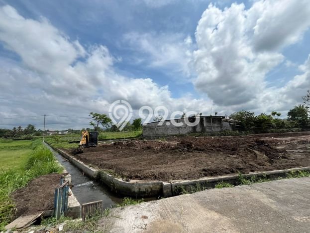 Vila Kawasan Depok, Dimensi 283m2m², Dekat dengan transportasi umum Vila Kawasan Depok, Dimensi 283m2m², Dekat dengan transportasi umum