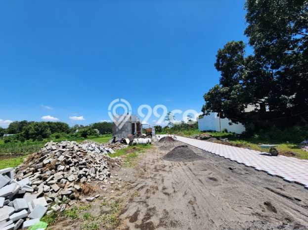 For Sale Rumah 3 Kamar Lokasi Ideal Bagus dan Strategis di Depok For Sale Rumah 3 Kamar Lokasi Ideal Bagus dan Strategis di Depok