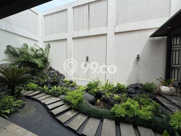 Rumah Elit Modern Tanpa Renovasi di Summarecon Serpong Tangerang Rumah Elit Modern Tanpa Renovasi di Summarecon Serpong Tangerang