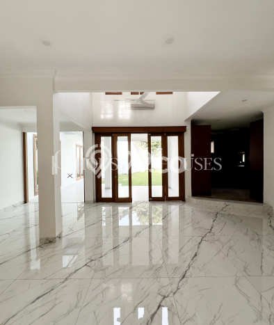 For Sale Rumah Bintaro Classic Luxurious Dengan Taman Luas For Sale Rumah Bintaro Classic Luxurious Dengan Taman Luas