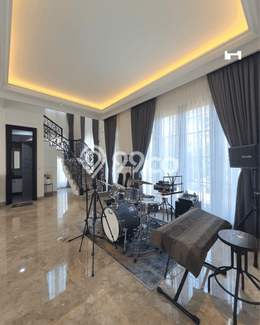 Hunian Mewah LB 360m2 Siap Huni Desain Elegan di Bintaro, Tangerang Selatan Hunian Mewah LB 360m2 Siap Huni Desain Elegan di Bintaro, Tangerang Selatan