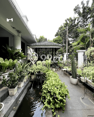 Hunian Elit LB 450m2 Siap Huni Desain Elegan di Bintaro, Tangerang Selatan Hunian Elit LB 450m2 Siap Huni Desain Elegan di Bintaro, Tangerang Selatan