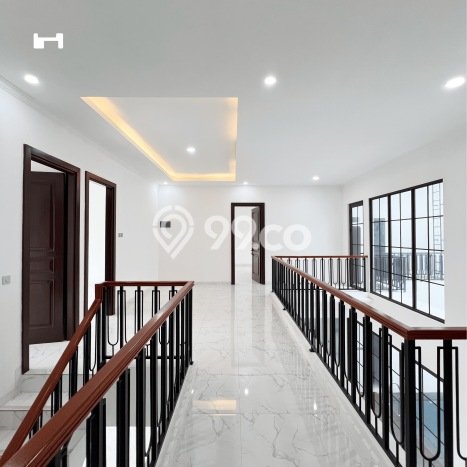 Rumah Luxury Modern Tanpa Renovasi di Bintaro Tangerang Selatan Rumah Luxury Modern Tanpa Renovasi di Bintaro Tangerang Selatan