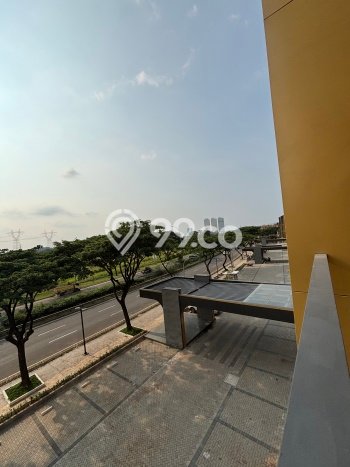 Ruko disewakan di BSD Tangerang Selatan dengan luas bangunan 347m2 Ruko disewakan di BSD Tangerang Selatan dengan luas bangunan 347m2