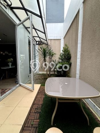Rumah Luxury Modern Tanpa Renovasi di Gading Serpong Tangerang Rumah Luxury Modern Tanpa Renovasi di Gading Serpong Tangerang