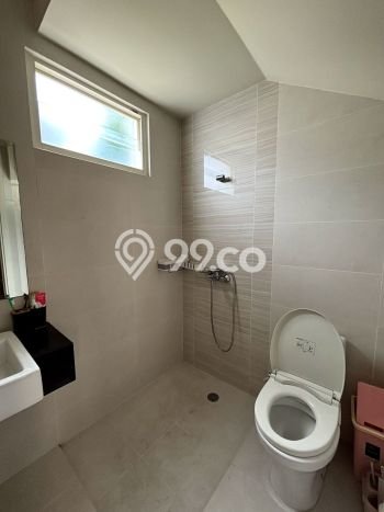 Rumah Luxury Modern Tanpa Renovasi di Gading Serpong Tangerang Rumah Luxury Modern Tanpa Renovasi di Gading Serpong Tangerang