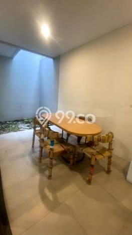 Dijual Hunian Rumah Terawat 4 Kamar di BSD City, Tangerang Dijual Hunian Rumah Terawat 4 Kamar di BSD City, Tangerang