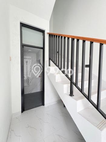 Rumah Modern 4 KT di BSD Nusaloka Tangerang Rumah Modern 4 KT di BSD Nusaloka Tangerang