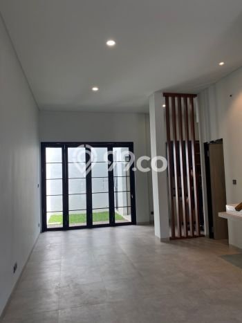 Rumah Elit Modern Tanpa Renovasi di Alam Sutera Tangerang Rumah Elit Modern Tanpa Renovasi di Alam Sutera Tangerang