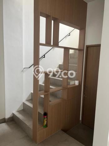 Rumah Elit LB 126m2 Siap Huni Desain Elegan di BSD City, Tangerang Rumah Elit LB 126m2 Siap Huni Desain Elegan di BSD City, Tangerang