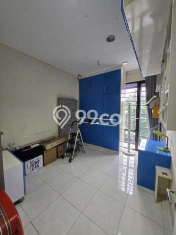 Hunian Mewah LB 350m2 Siap Pakai Desain Elegan di Alam Sutera, Tangerang Hunian Mewah LB 350m2 Siap Pakai Desain Elegan di Alam Sutera, Tangerang
