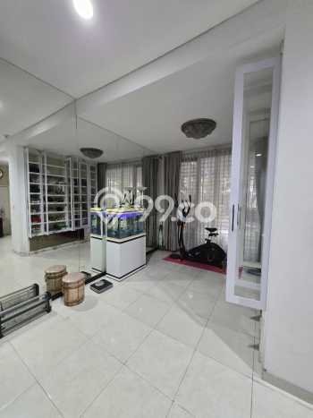 Hunian Mewah LB 350m2 Siap Pakai Desain Elegan di Alam Sutera, Tangerang Hunian Mewah LB 350m2 Siap Pakai Desain Elegan di Alam Sutera, Tangerang