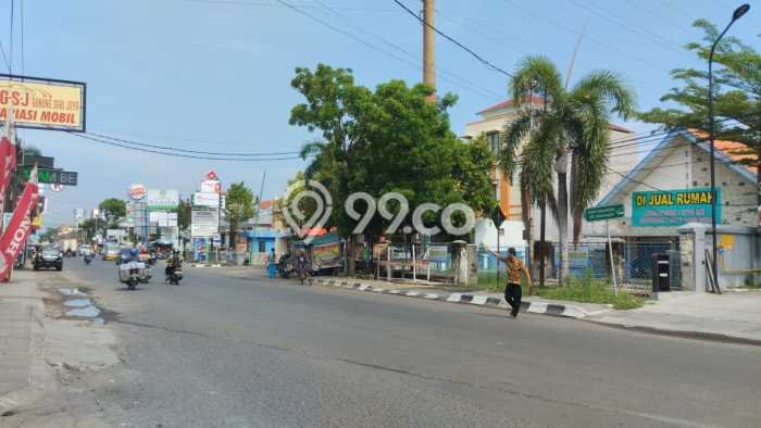 Rumah LT 2770m2m² Dekat Tempat Strategis di , Cirebon Rumah LT 2770m2m² Dekat Tempat Strategis di , Cirebon
