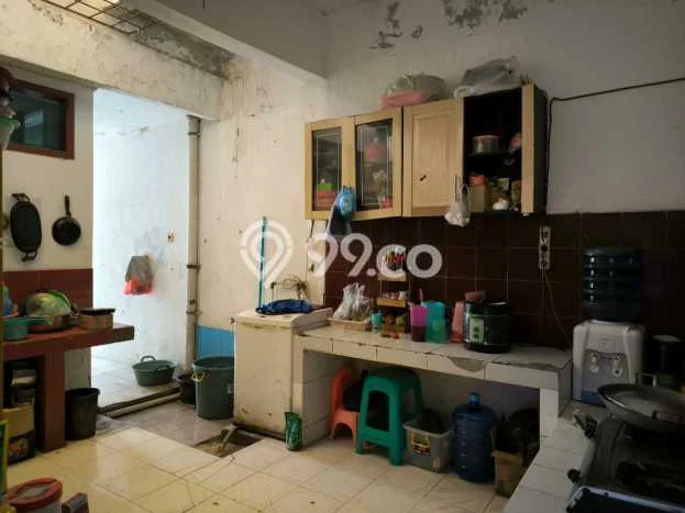 Rumah Nyaman di Harjamukti, 4 KM, Area Strategis, Luas 197m2m² Bangunan 150m2m² Rumah Nyaman di Harjamukti, 4 KM, Area Strategis, Luas 197m2m² Bangunan 150m2m²