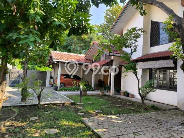 Rumah Terawat LT 405m2m² / LB 125m2m² di Kawasan Bisnis Kesambi, Cirebon Rumah Terawat LT 405m2m² / LB 125m2m² di Kawasan Bisnis Kesambi, Cirebon