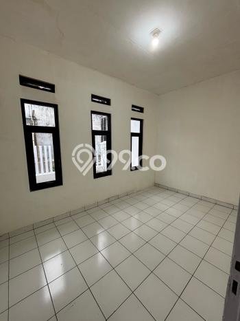 Rumah Minimalis 2 Kamar LT 145m2 di Taman Kopo Indah Rumah Minimalis 2 Kamar LT 145m2 di Taman Kopo Indah