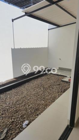 Rumah Modern 4 KT di Taman Kopo Indah Bandung Unfurnished Rumah Modern 4 KT di Taman Kopo Indah Bandung Unfurnished
