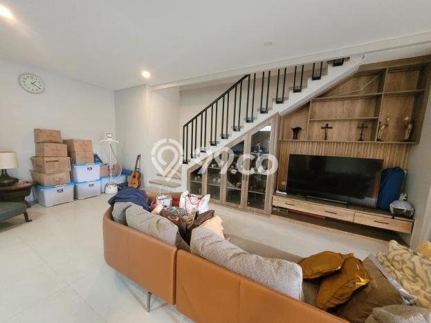 Jual Rumah Luas Megah Dengan View Cantik di Setra Duta, Bandung Jual Rumah Luas Megah Dengan View Cantik di Setra Duta, Bandung