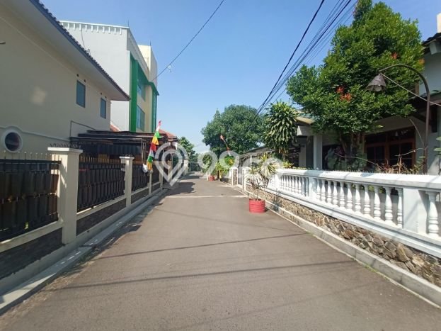 Tanah Area Prospektif di Turangga, Luas 296m², Akses ke Pusat Kota, Lingkungan Nyaman Tanah Area Prospektif di Turangga, Luas 296m², Akses ke Pusat Kota, Lingkungan Nyaman