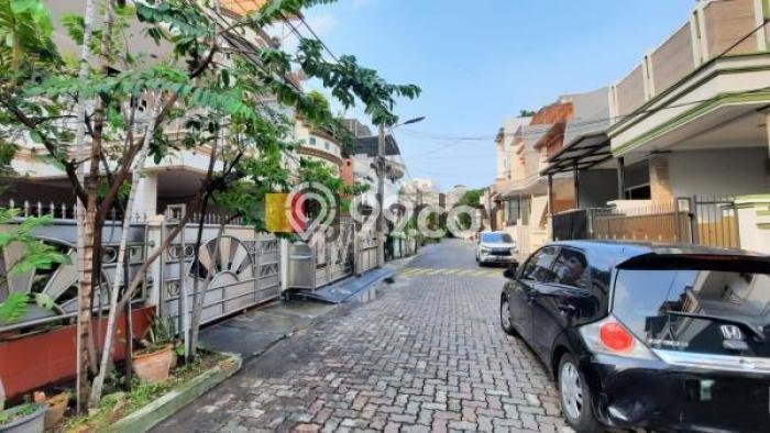 Disewakan! Rumah 3 Kamar Tidur &
2 Kamar Mandi di Sunter, Jakarta Utara Disewakan! Rumah 3 Kamar Tidur &
2 Kamar Mandi di Sunter, Jakarta Utara
