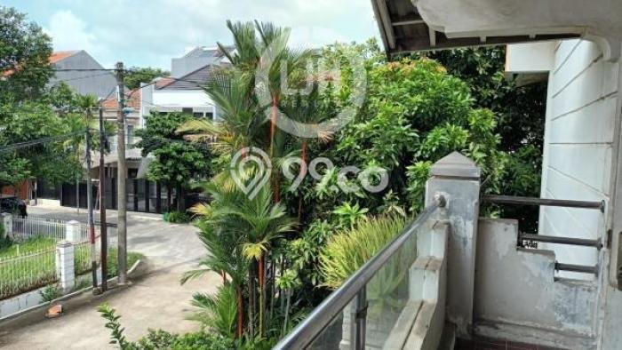 Siap Huni Rumah Mewah 4 Kamar di Kelapa Gading Dekat ke Mana Pun Siap Huni Rumah Mewah 4 Kamar di Kelapa Gading Dekat ke Mana Pun