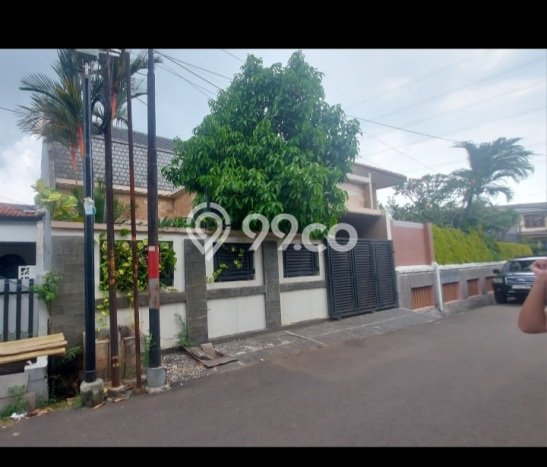 Hunian Mewah Dijual LT 205m2 di Duren Sawit, Jakarta Timur Hunian Mewah Dijual LT 205m2 di Duren Sawit, Jakarta Timur