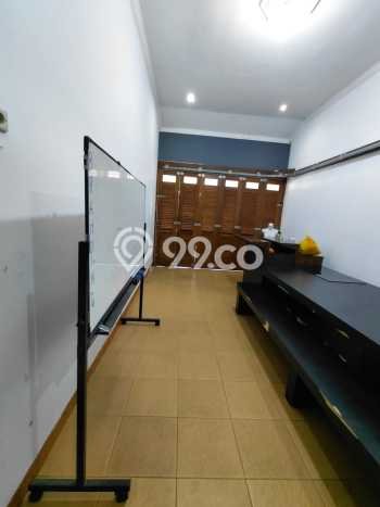 Rumah Cantik Siap Pakai Di Ngaglik Luas 200m2 Lokasi Strategis Rumah Cantik Siap Pakai Di Ngaglik Luas 200m2 Lokasi Strategis
