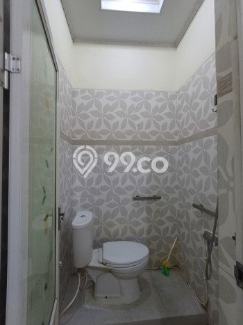 LOKASI STRATEGIS! Rumah kawasan Mlati, Dekat Stasiun, 4 KM, Luas 200m² Bangunan 180m² LOKASI STRATEGIS! Rumah kawasan Mlati, Dekat Stasiun, 4 KM, Luas 200m² Bangunan 180m²