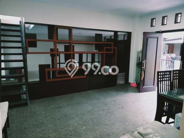 Rumah Premium kawasan Depok, 3 KT, Area Tenang, LT 100m² Bangunan 150m² Rumah Premium kawasan Depok, 3 KT, Area Tenang, LT 100m² Bangunan 150m²