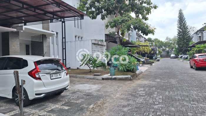 Rumah LT 167m² Newly Renovated di Lokasi Prestisius Ngaglik, Sleman Rumah LT 167m² Newly Renovated di Lokasi Prestisius Ngaglik, Sleman